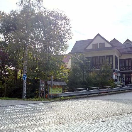 Urban Center Hotel Oravsky Podzamok Exterior photo