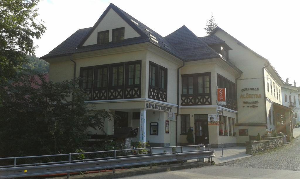 Urban Center Hotel Oravsky Podzamok Exterior photo